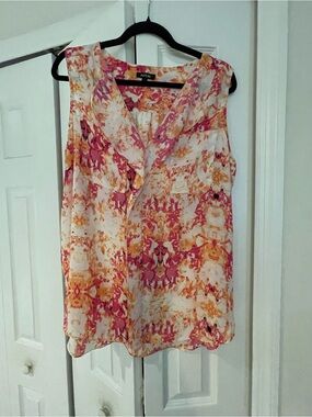 Apt. 9 White Pink & Orange Floral V-Neck Sleeveless Top